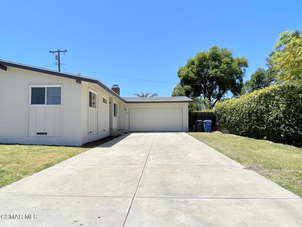 1507 Buster Street Simi Valley, CA 93065 - Photo 3 of 32