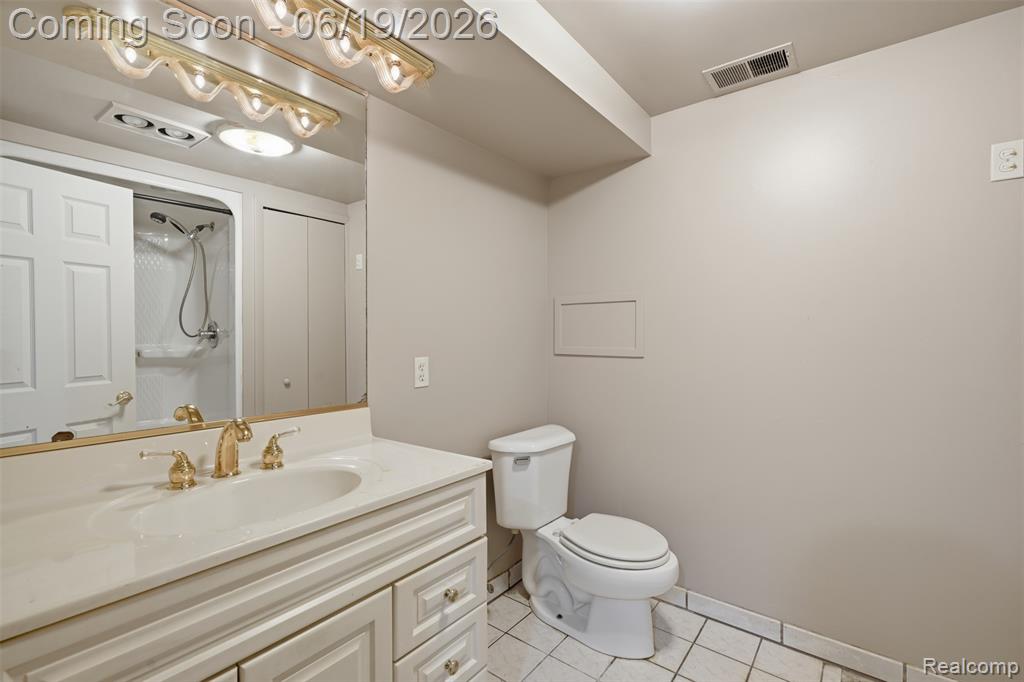 3167 Roods Lake Road Lapeer, MI 48446 - Photo 20 of 38