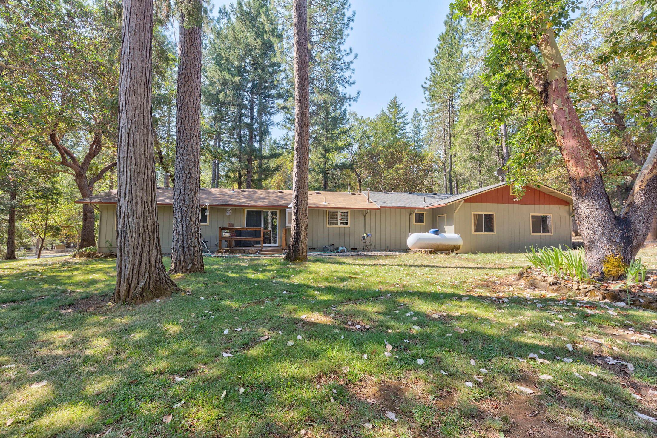 1740 Queens Branch Road Rogue River, OR 97537 - Photo 27 of 42 qb029