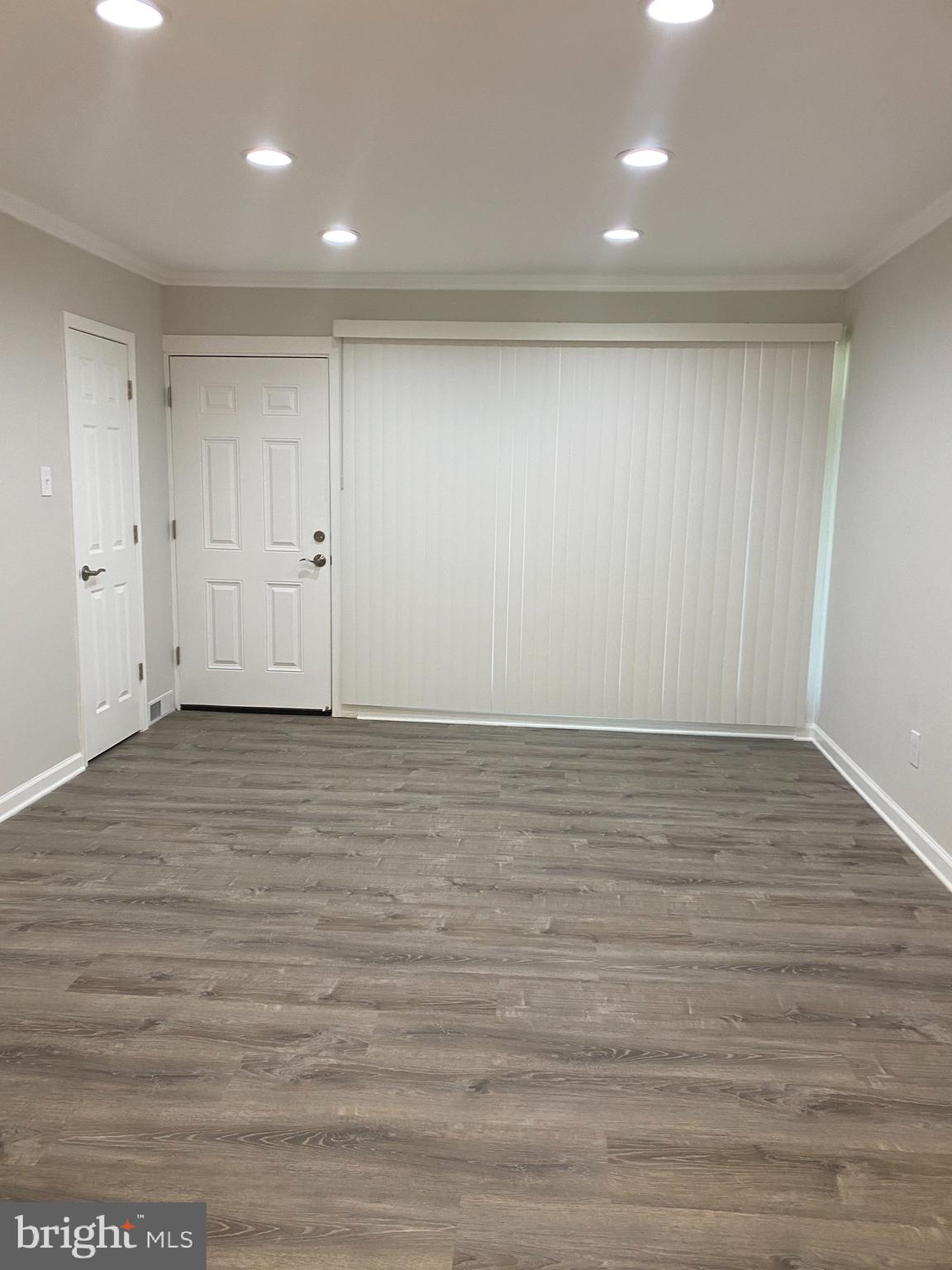 7707 Normandy Road Landover, MD 20785 - Photo 16 of 18 Living room