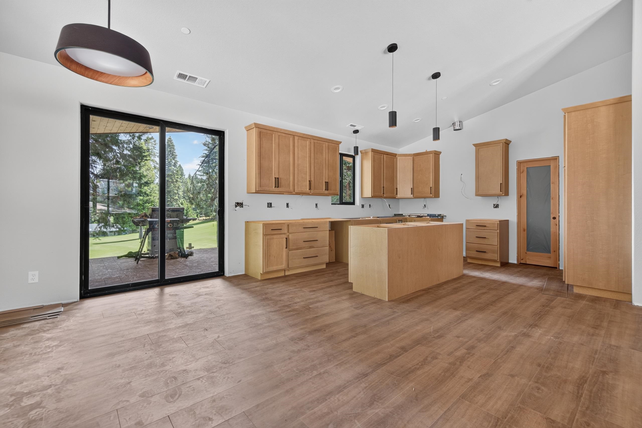 1008 Dyer View Road Lake Almanor, CA 96137 - Photo 7 of 38