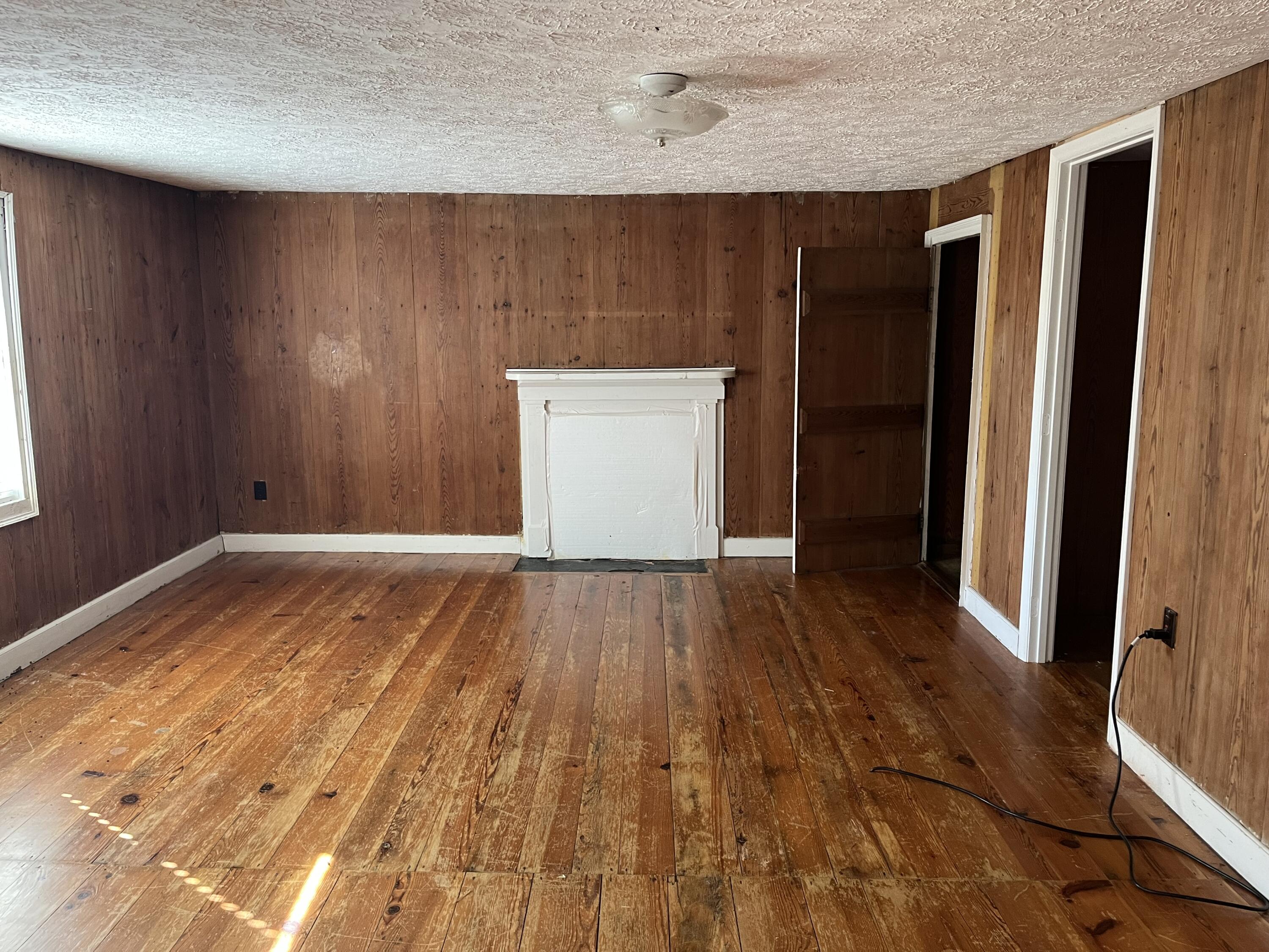 2725 Old Stage Road Afton, TN 37616 - Photo 29 of 54 2 nd floor bR