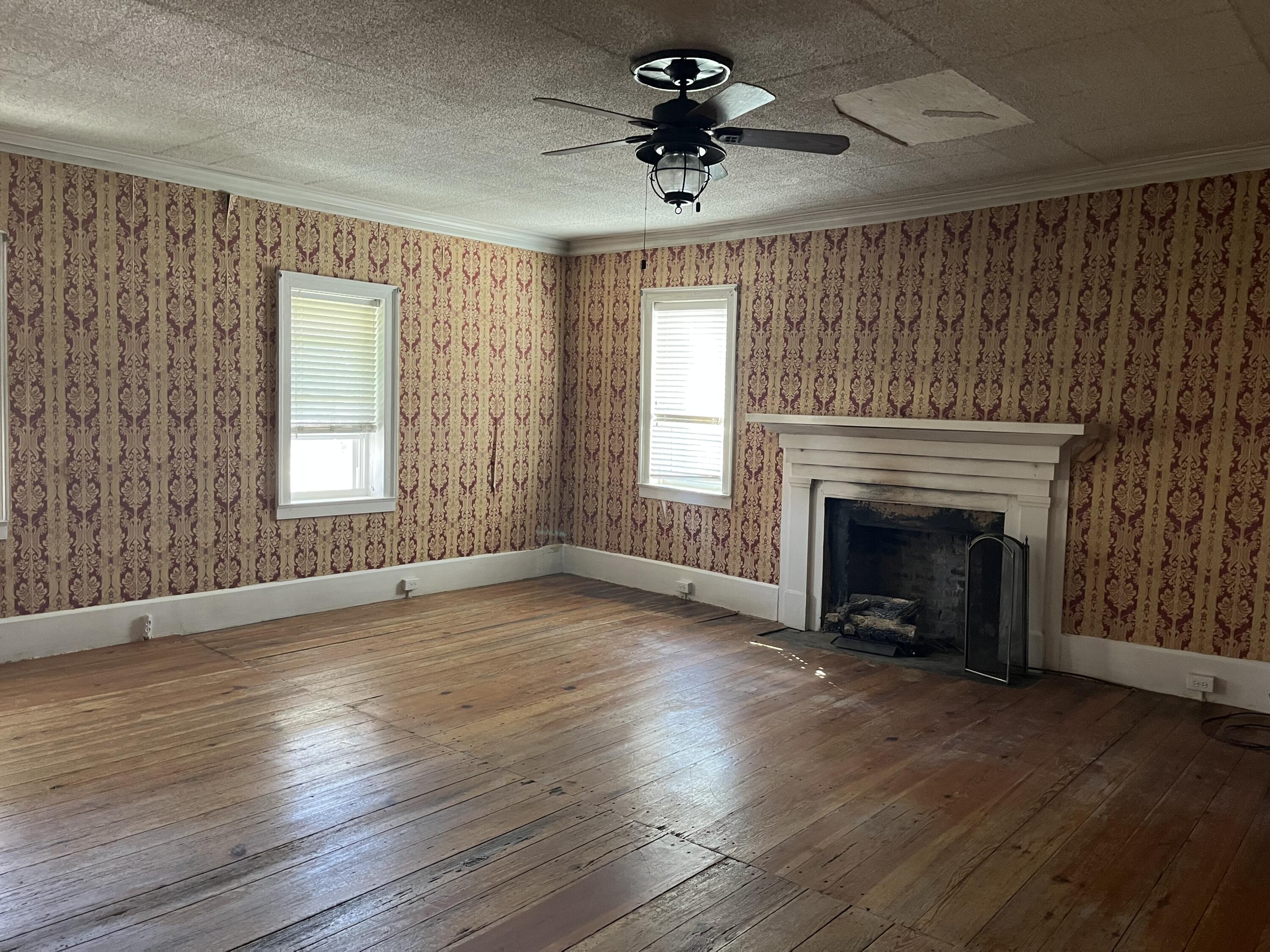 2725 Old Stage Road Afton, TN 37616 - Photo 41 of 54 Primary BR