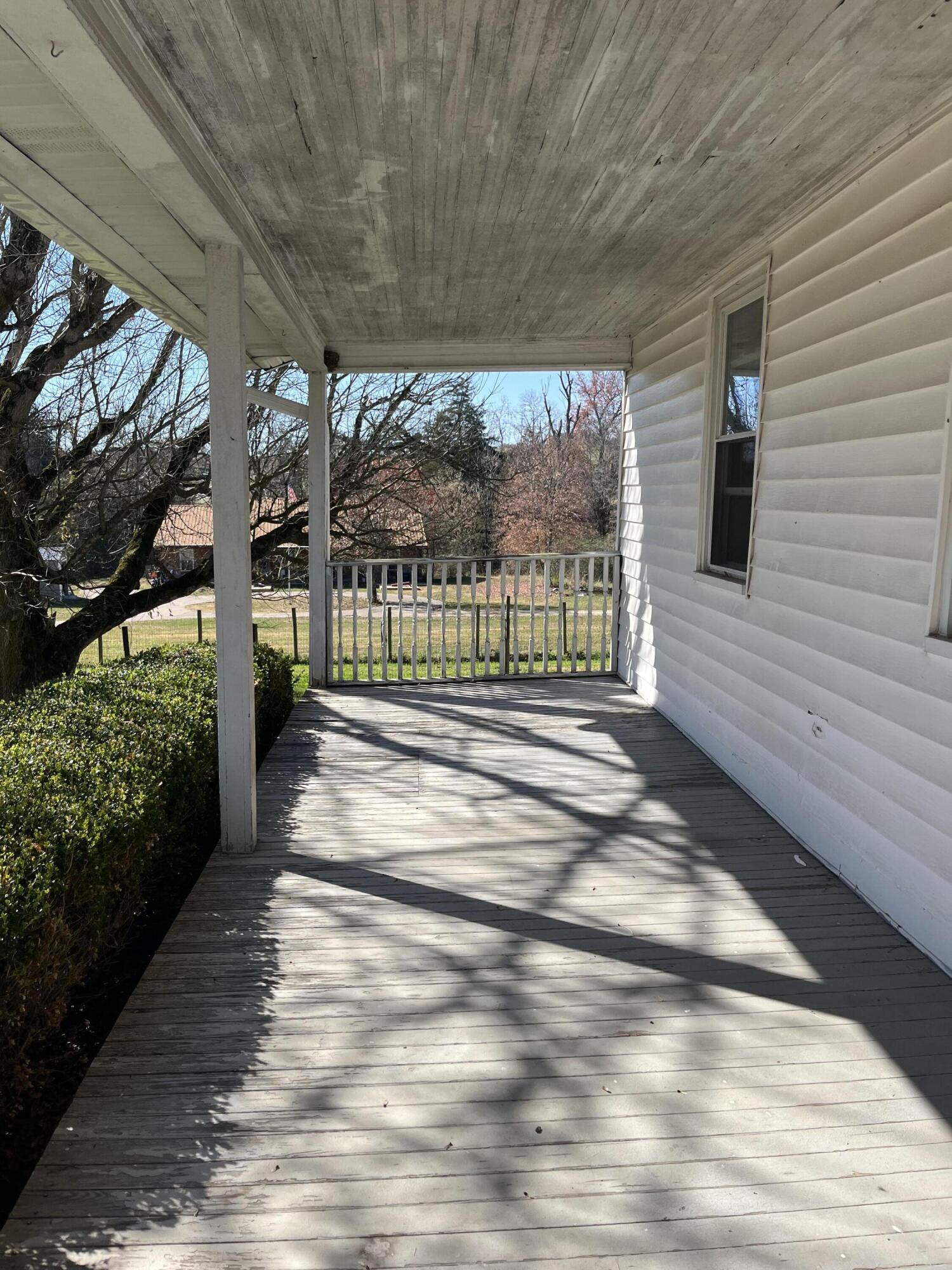 2725 Old Stage Road Afton, TN 37616 - Photo 9 of 54 IMG_2439