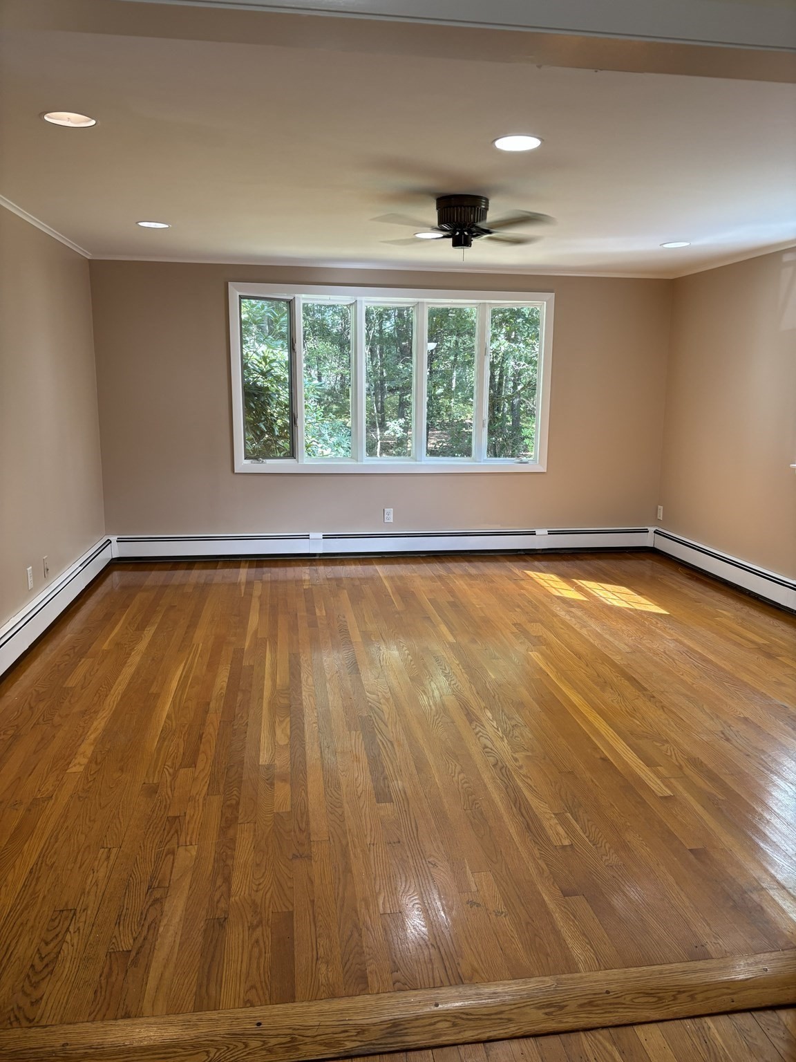 12 Hampton Road Sharon, MA 02067 - Photo 7 of 33 Gallery Image 7