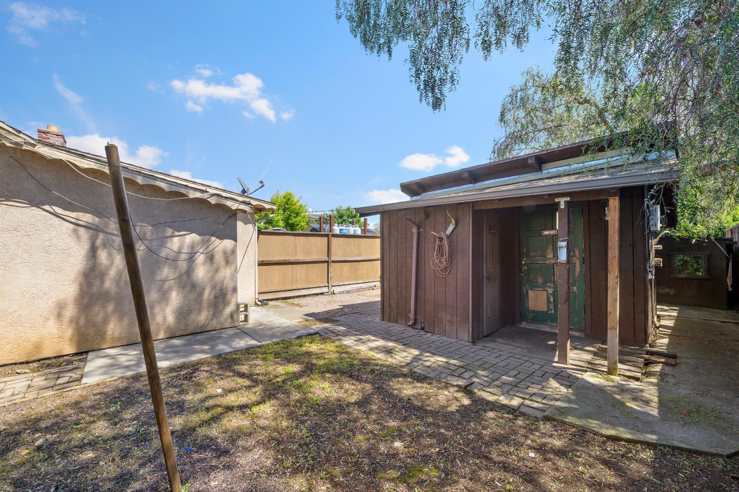 310 Lewis Road San Jose, CA 95111 - Photo 18 of 27 a backyard of a house