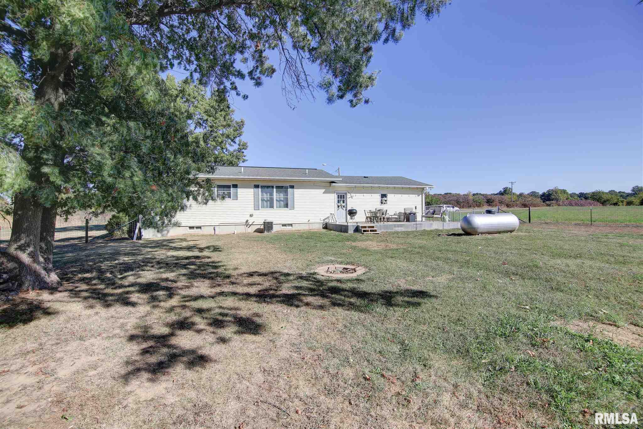 645 Bunker Hill Road Albany, IL 61230 - Photo 17 of 26 Gallery Image 17