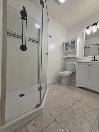 $2,200 | 6956 Wystone Avenue, Unit B, Reseda, CA 91335