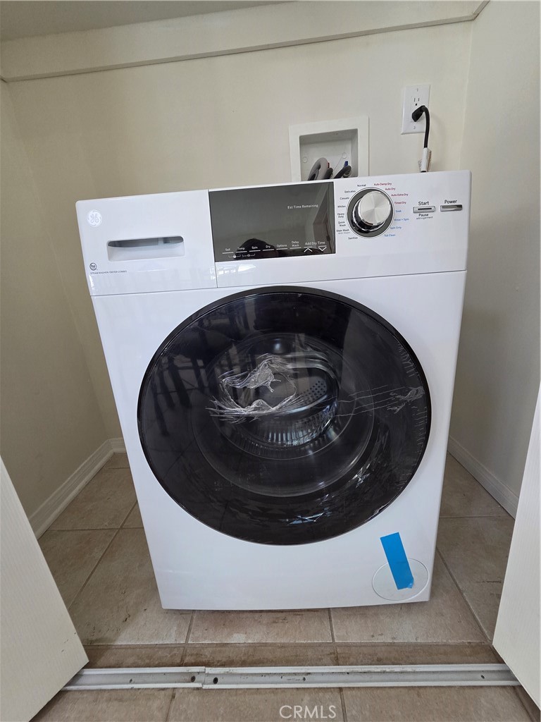6956 Wystone Avenue, Unit B Reseda, CA 91335 - Photo 8 of 9 This is an "all-in-one" washer/dryer. Space is limited if you have your own.