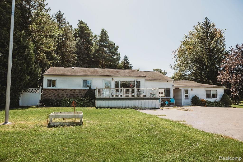 2554 Haines Road Lapeer, MI 48446 - Photo 1 of 39