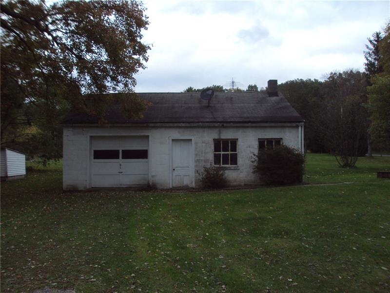 35 Hewitt Road West Middlesex, PA 16159 - Photo 18 of 25 Second Garage Side view