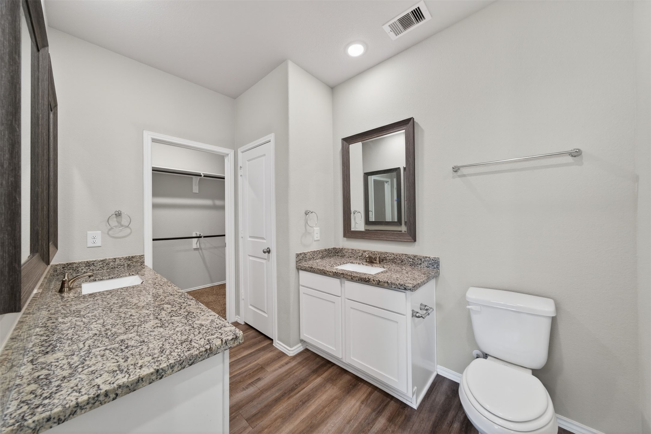 708 Crystal River Conroe, TX 77316 - Photo 15 of 39