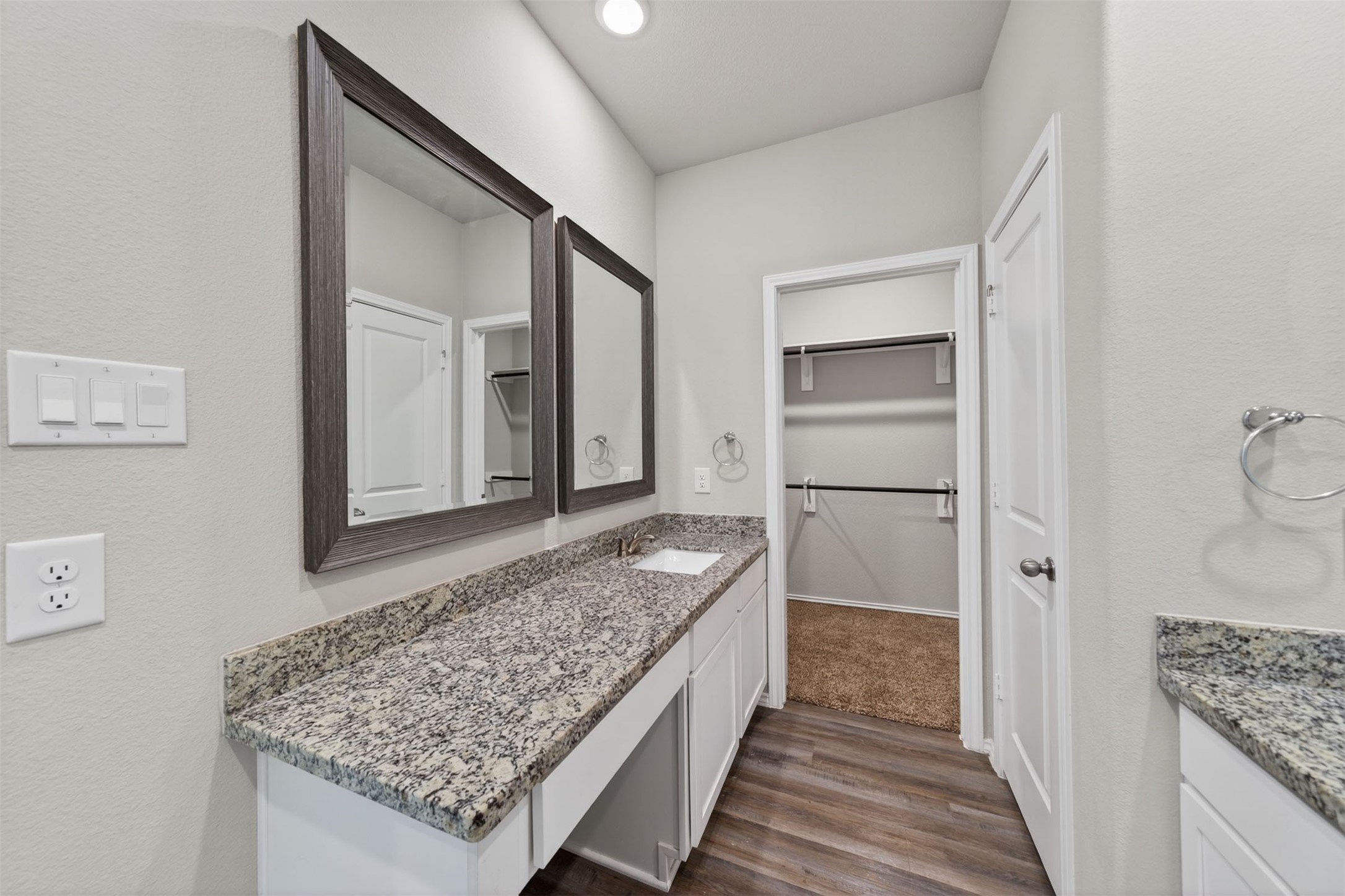 708 Crystal River Conroe, TX 77316 - Photo 16 of 39