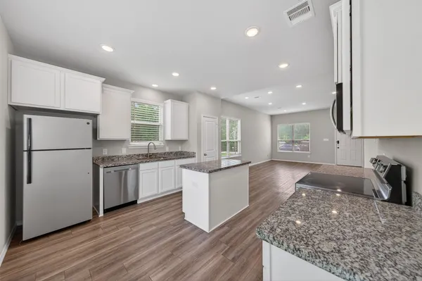 $255,000 | 708 Crystal River, Conroe, TX 77316