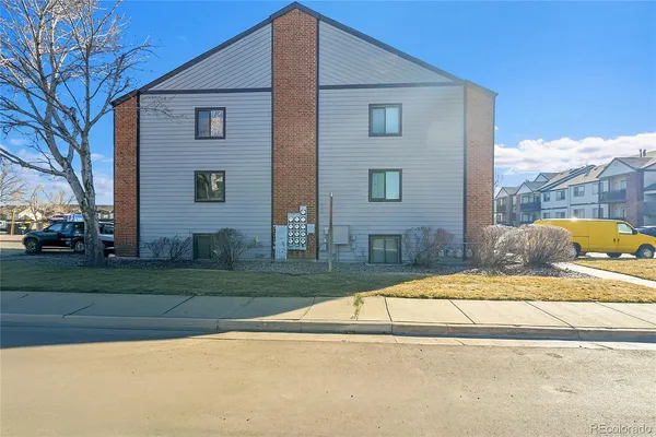 a view of backyard of house