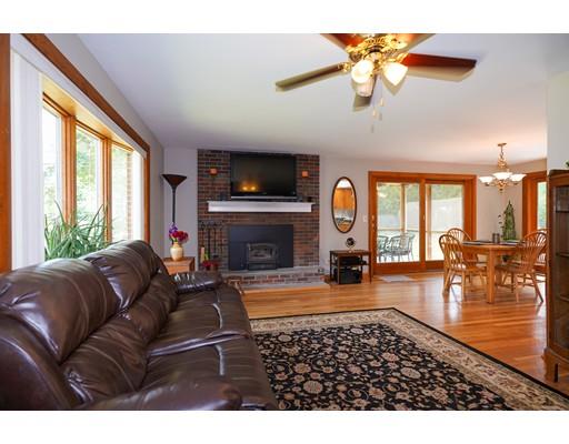 83 Robbins Road Sudbury, MA 01776 - Photo 6 of 28 Gallery Image 6