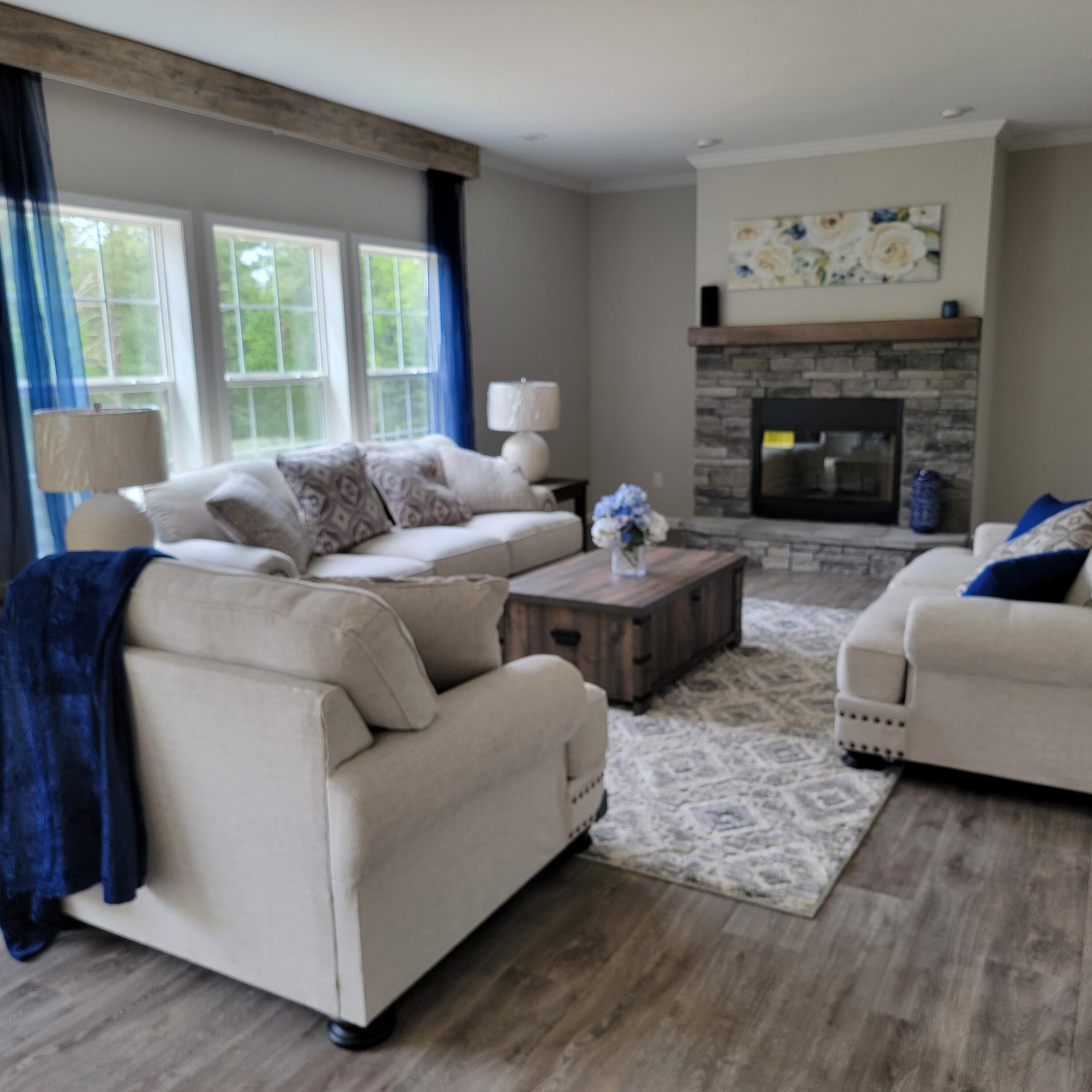 418 Blue Bend Road Rocky Mount, VA 24151 - Photo 11 of 40 Living Room