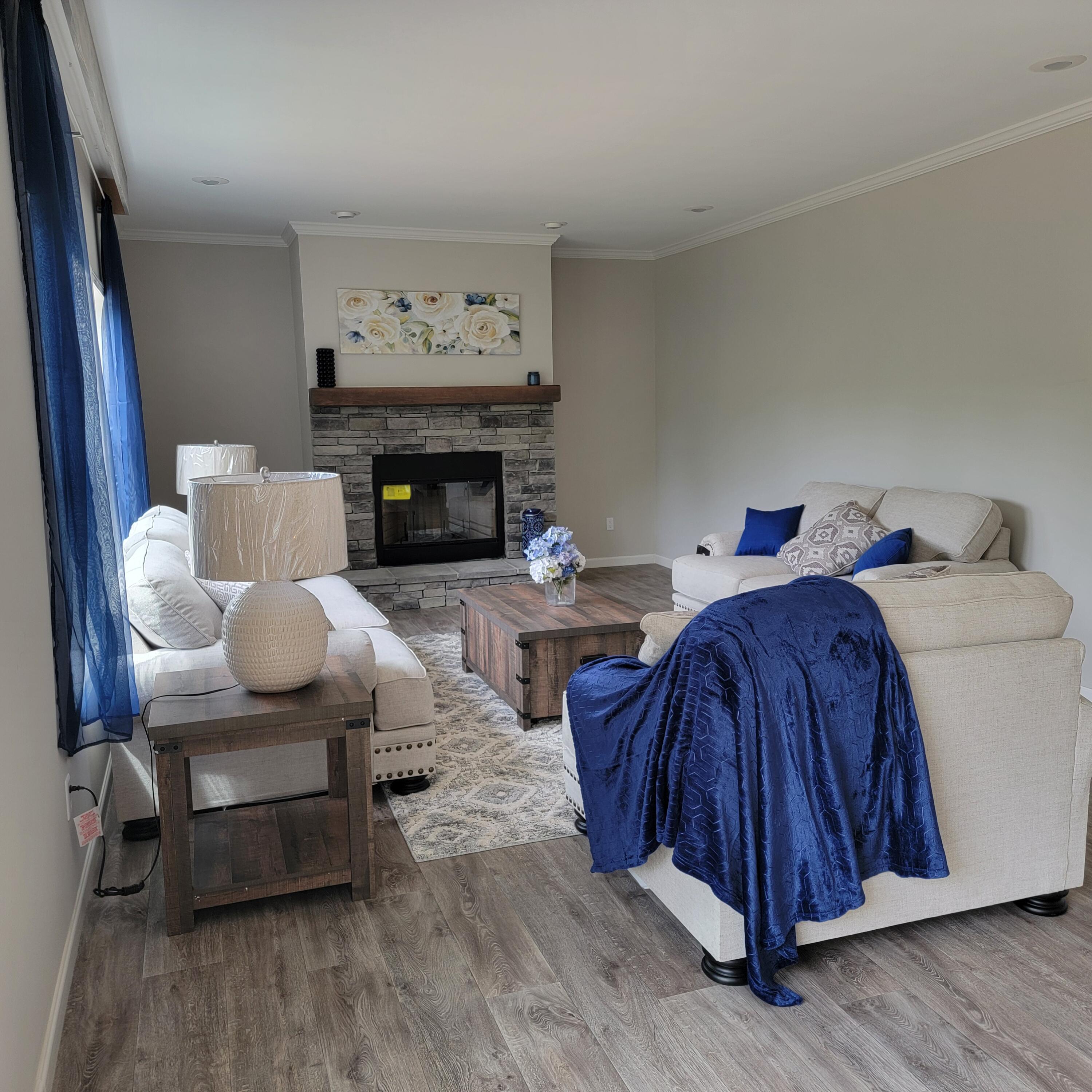 418 Blue Bend Road Rocky Mount, VA 24151 - Photo 15 of 40 Living Room
