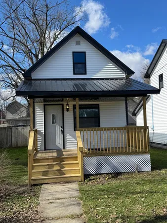 $120,000 | 205.5 West Railroad Street, Dowagiac, MI 49047