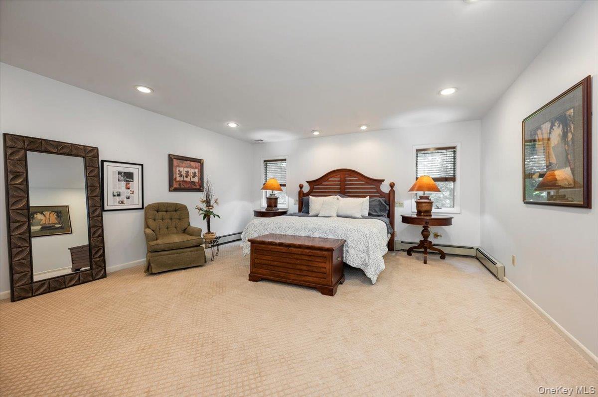 33 Meadowfarm Road East Islip, NY 11730 - Photo 14 of 41 Downstairs of home