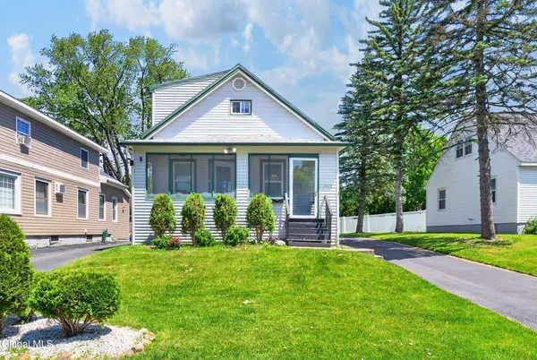 $254,900 | 1463 Dalton Drive, Schenectady, NY 12308