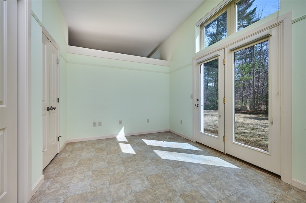 471 Flat Hills Road Amherst, MA 01002 - Photo 11 of 32