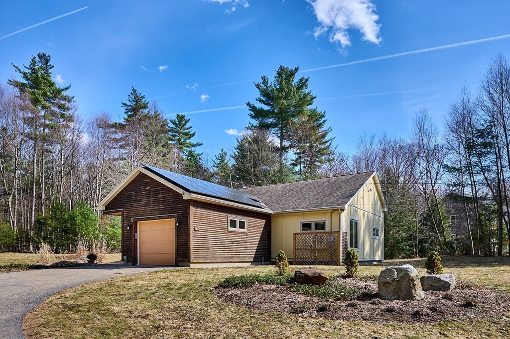 471 Flat Hills Road Amherst, MA 01002 - Photo 2 of 32