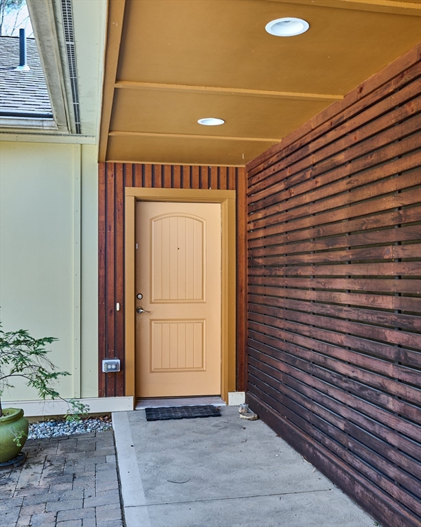 471 Flat Hills Road Amherst, MA 01002 - Photo 4 of 32