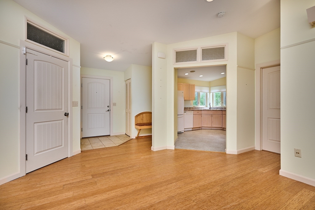 471 Flat Hills Road Amherst, MA 01002 - Photo 6 of 32