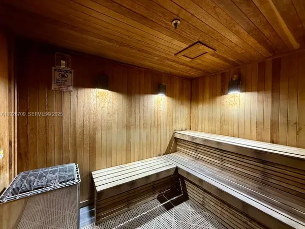 $6,450 | 1850 South Ocean Drive, Unit 1405, Hallandale Beach, FL 33009