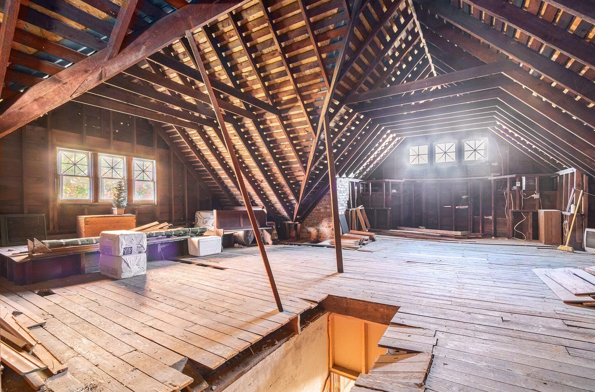 600 Territorial Road Benton Harbor, MI 49022 - Photo 23 of 30 attic