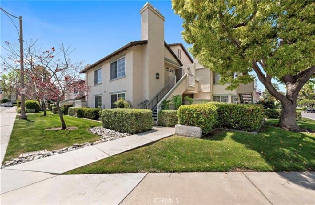 22 Exeter Irvine, CA 92612 - Photo 12 of 24