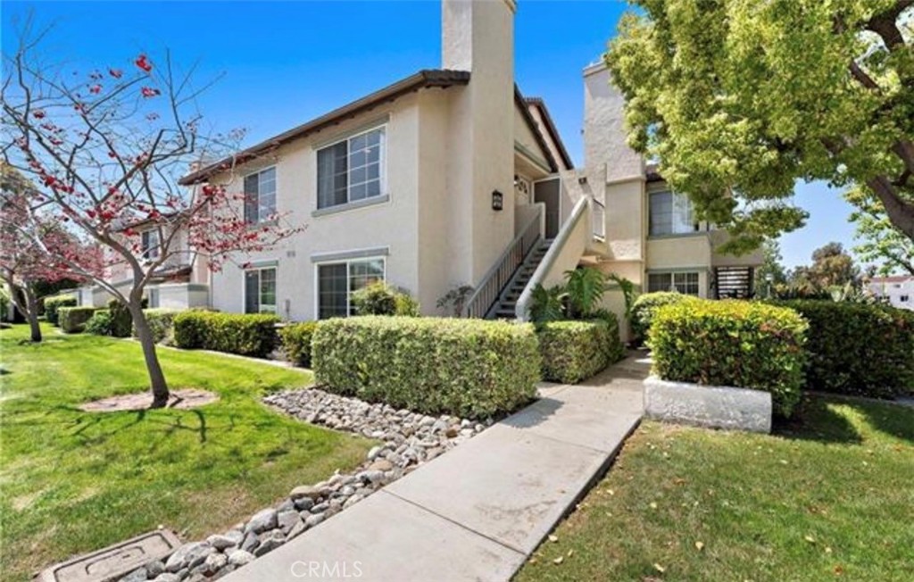 22 Exeter Irvine, CA 92612 - Photo 13 of 24