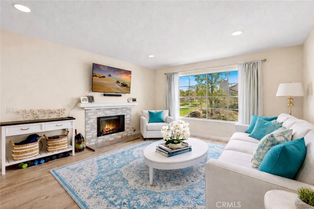 22 Exeter Irvine, CA 92612 - Photo 4 of 24