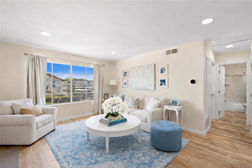 22 Exeter Irvine, CA 92612 - Photo 7 of 24