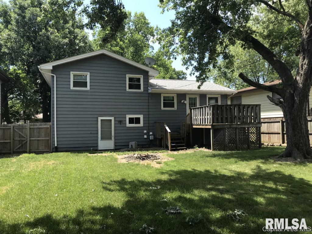 2309 Blackhawk Road Springfield, IL 62702 - Photo 2 of 19