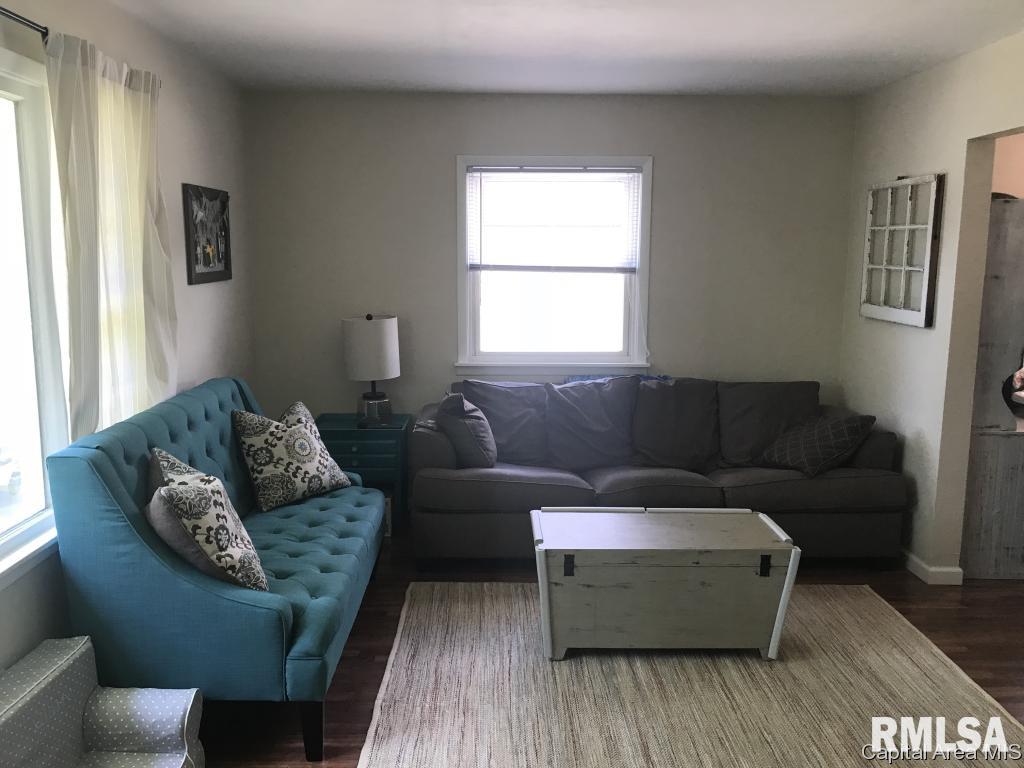 2309 Blackhawk Road Springfield, IL 62702 - Photo 9 of 19