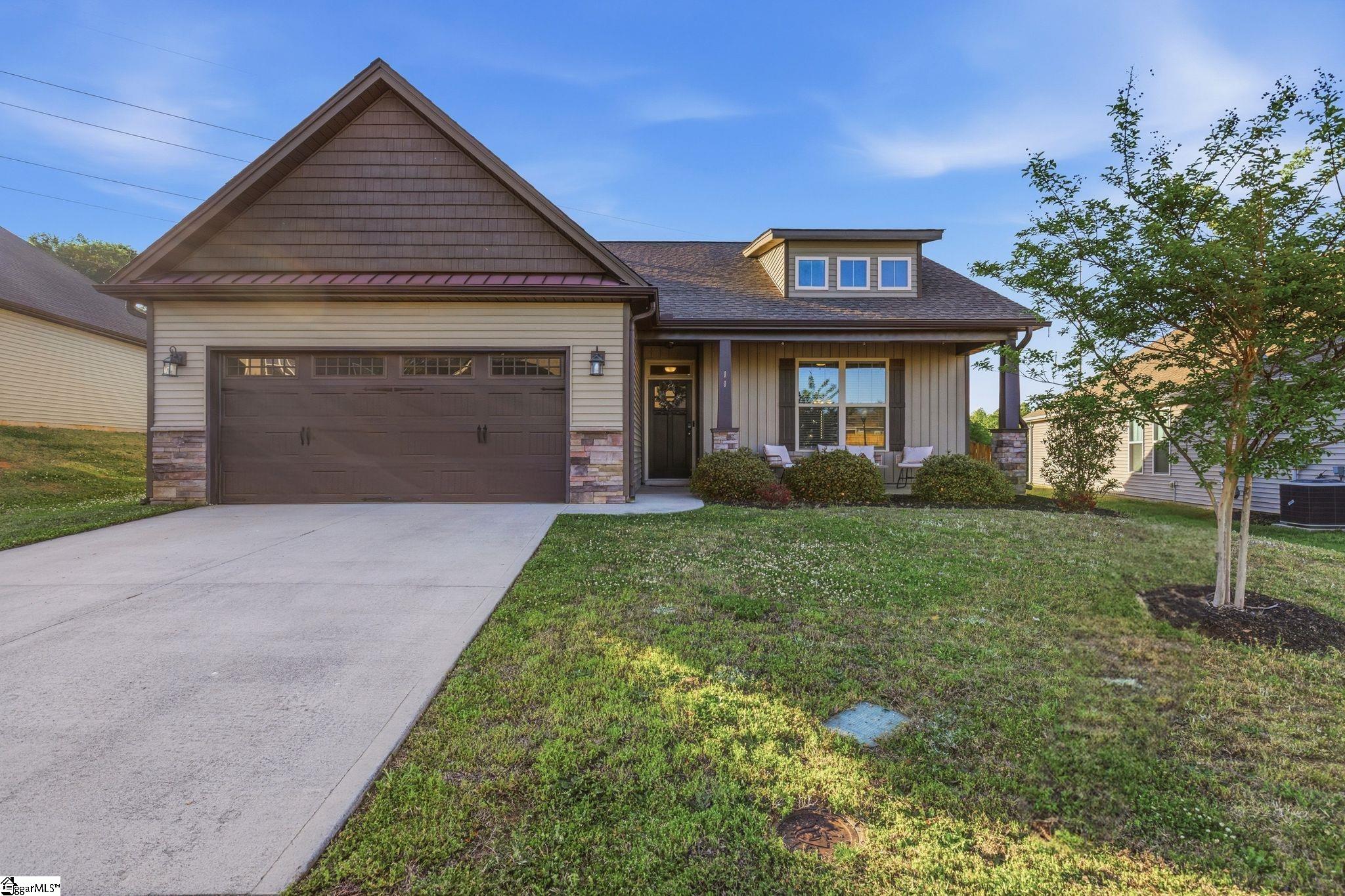 11 Forest Ridge Way Greenville, SC 29617 - Photo 1 of 21 Gallery Image 1