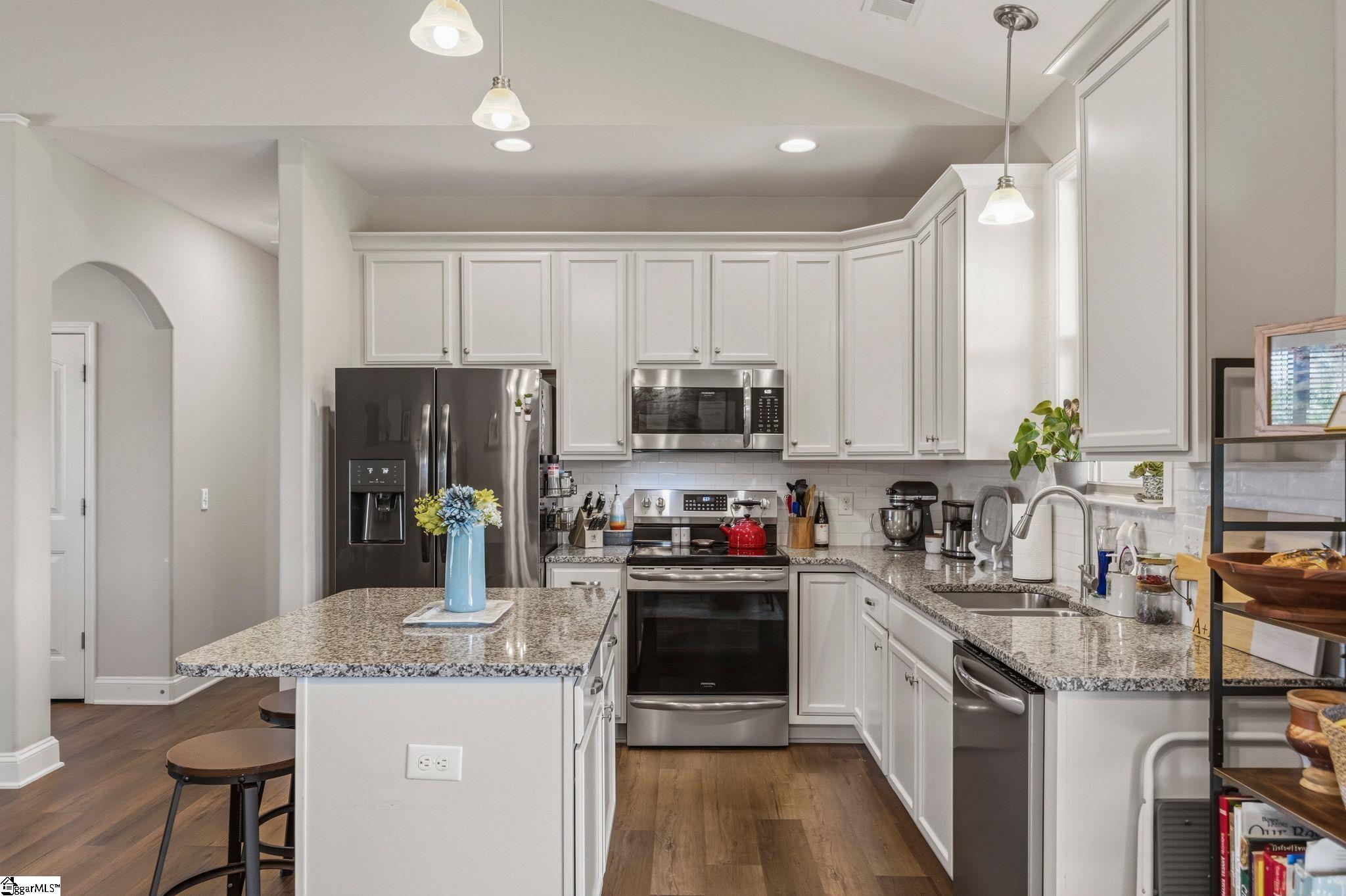 11 Forest Ridge Way Greenville, SC 29617 - Photo 6 of 21 Gallery Image 6