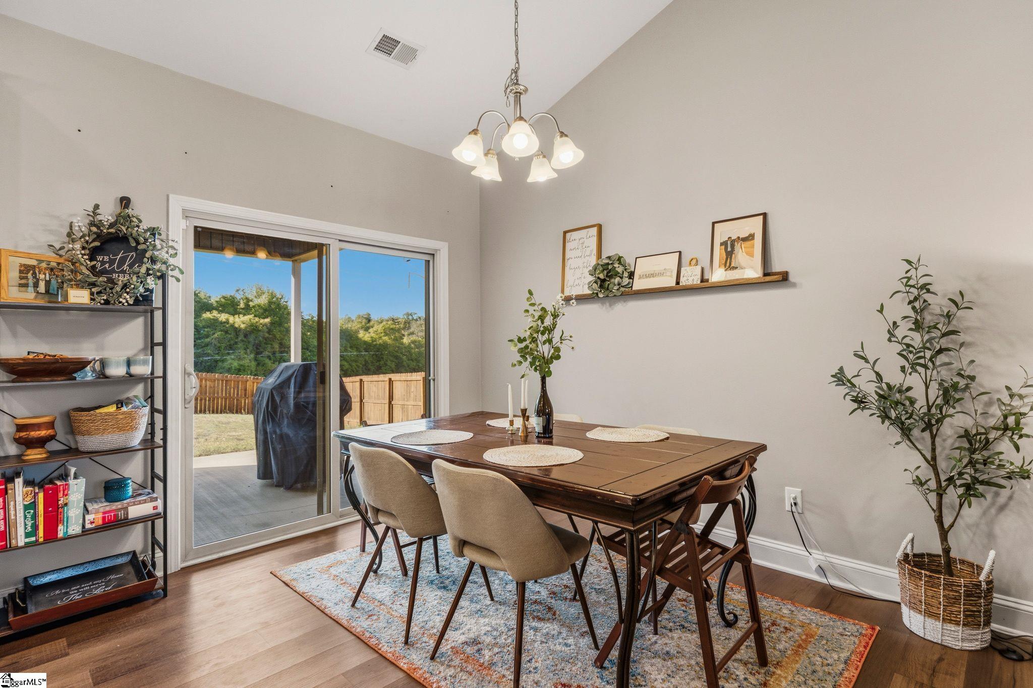 11 Forest Ridge Way Greenville, SC 29617 - Photo 8 of 21 Gallery Image 8