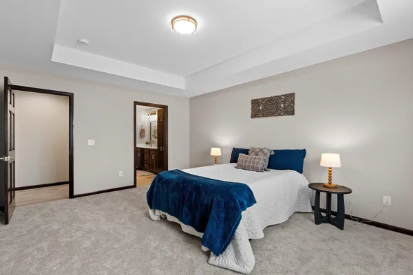 $449,800 | 1825 Southland Lane, New London, WI 54961