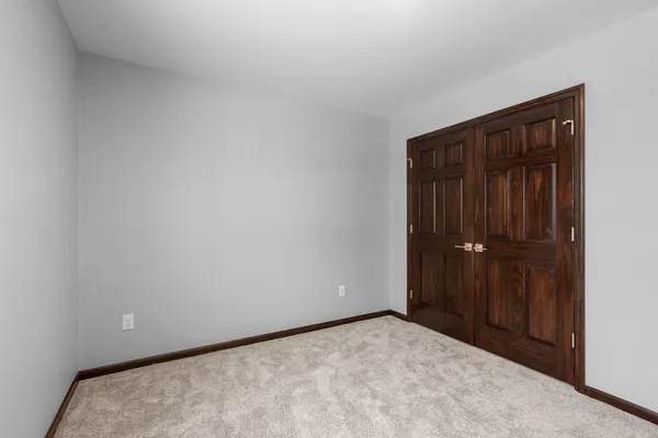 $449,800 | 1825 Southland Lane, New London, WI 54961