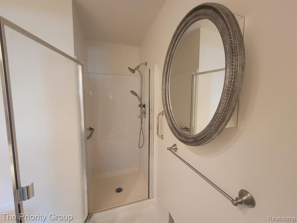 2182 London Bridge Drive, Unit 38 Rochester Hills, MI 48307 - Photo 20 of 49