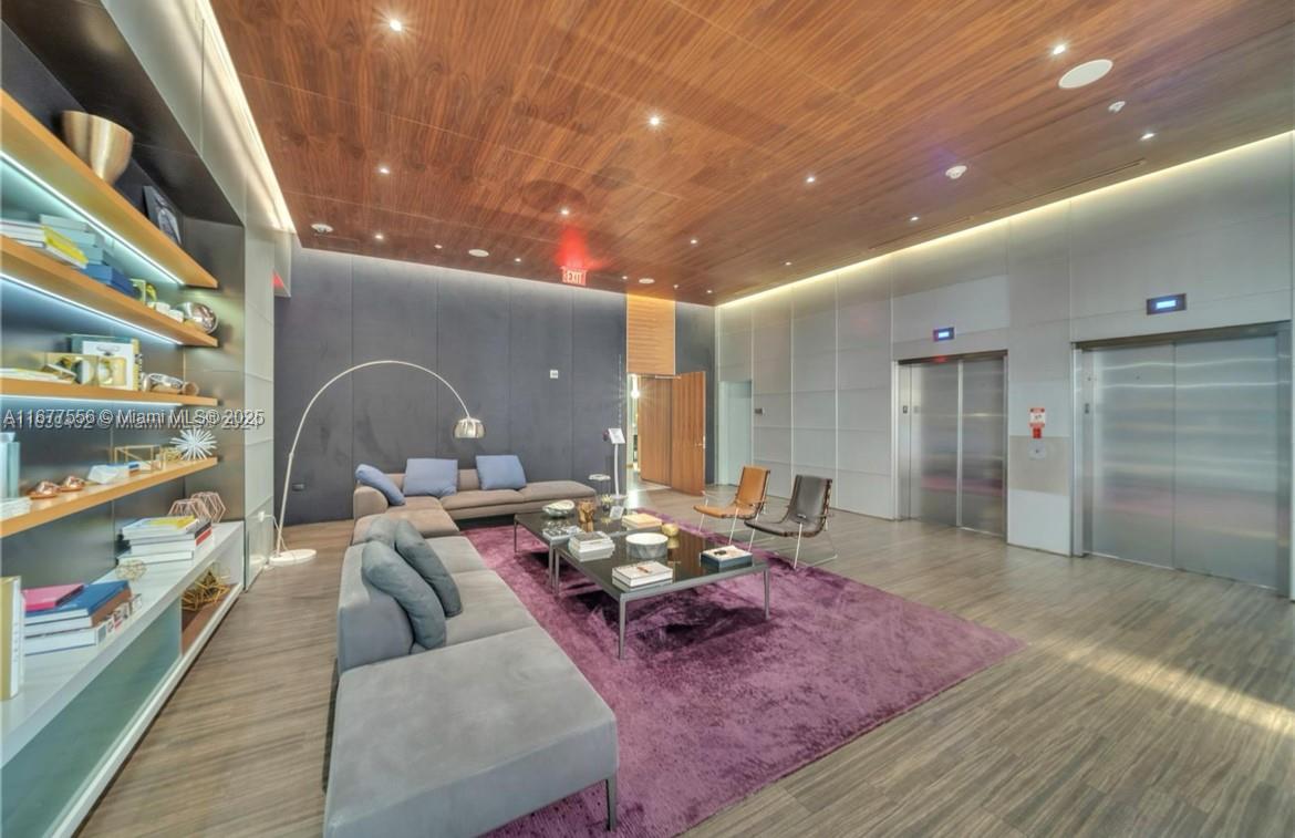 88 Southwest 7th Street, Unit 1710 Miami, FL 33130 - Photo 17 of 35