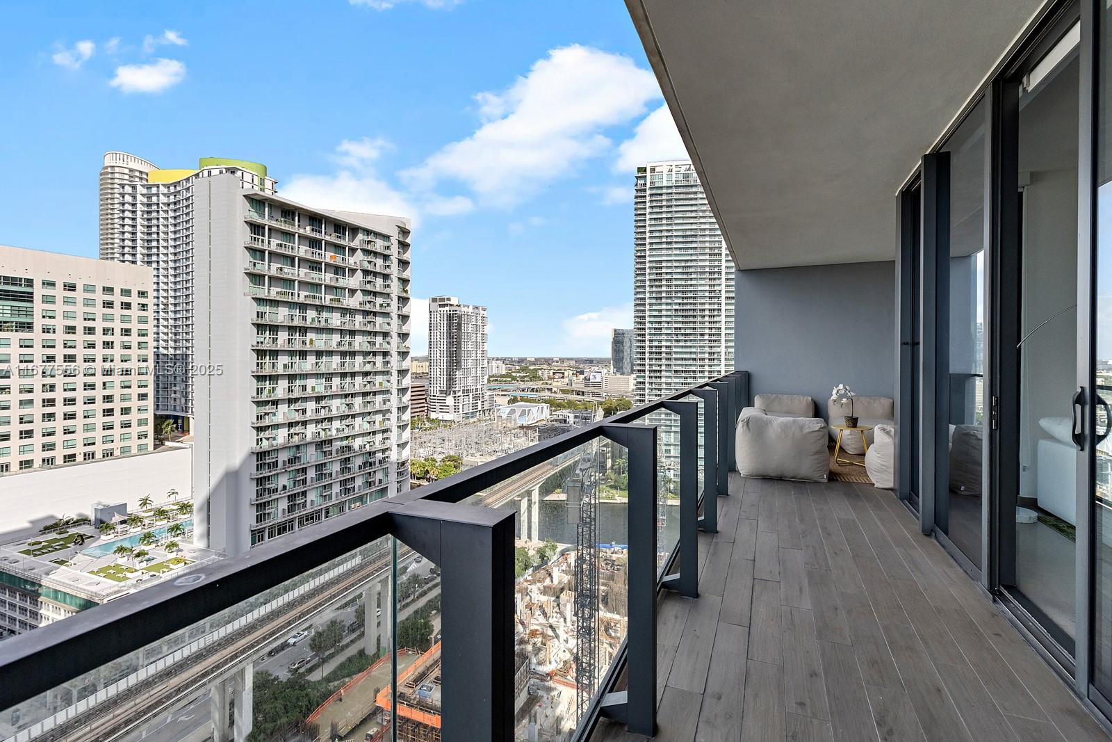 88 Southwest 7th Street, Unit 1710 Miami, FL 33130 - Photo 33 of 35
