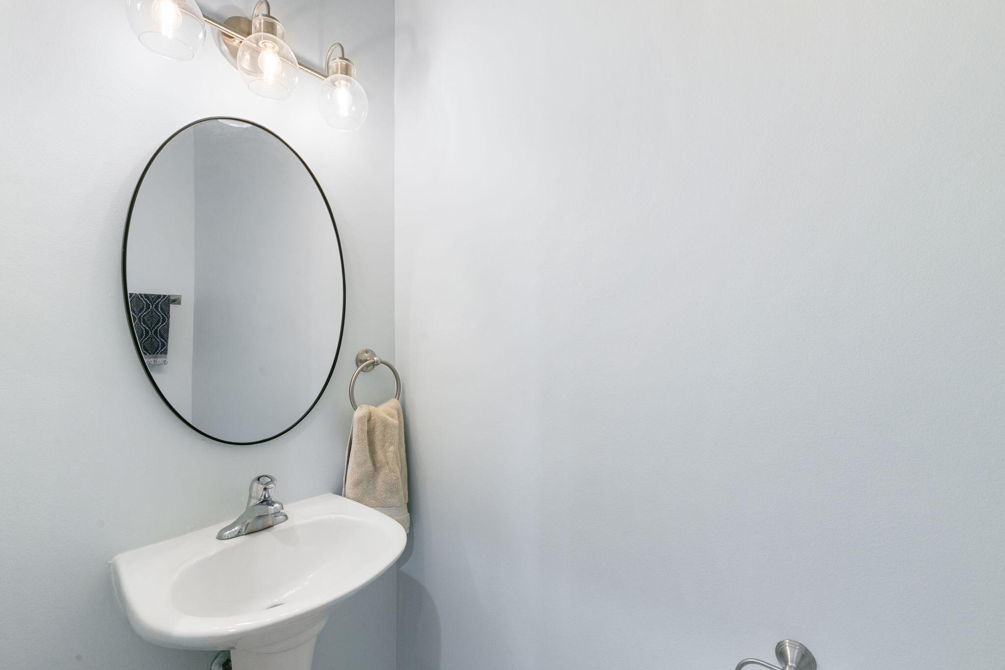 15068 Summit Pl Circle Naples, FL 34119 - Photo 20 of 29 a bathroom with a sink and a mirror