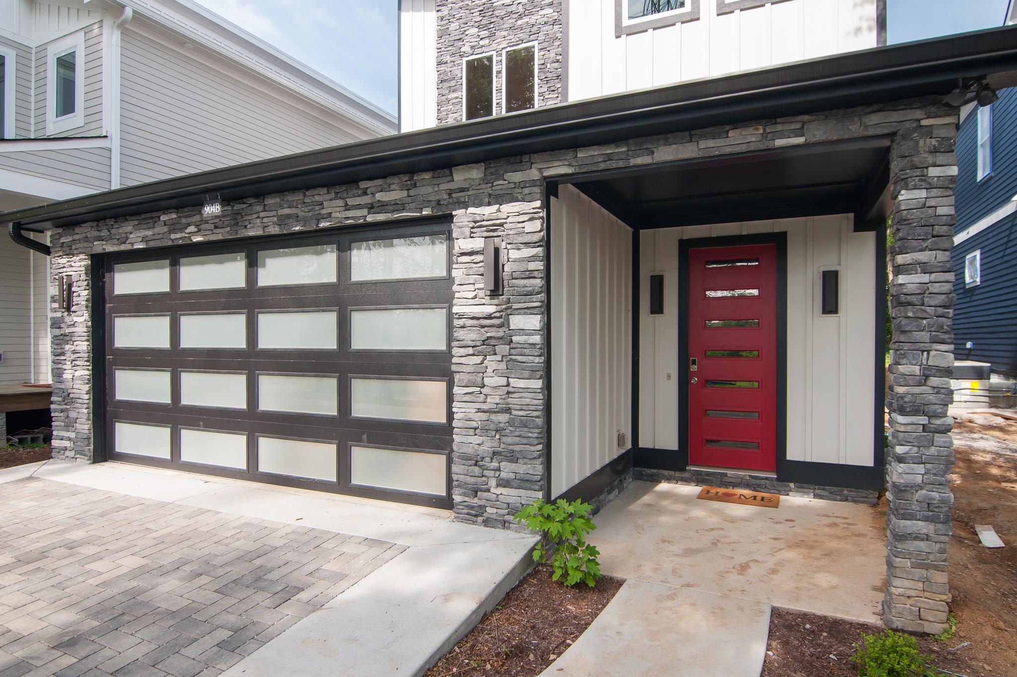 904 B Riverside Drive Nashville, TN 37206 - Photo 2 of 30 a front view of a house