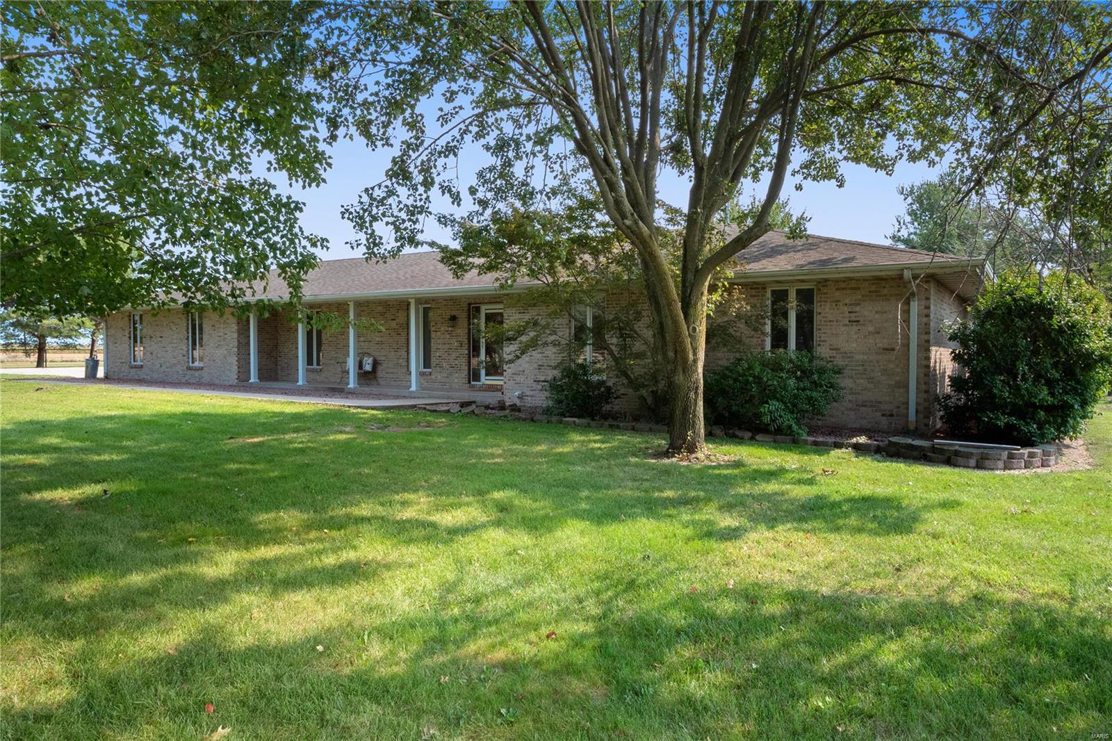 12250 Tower Road Richview, IL 62877 - Photo 5 of 52