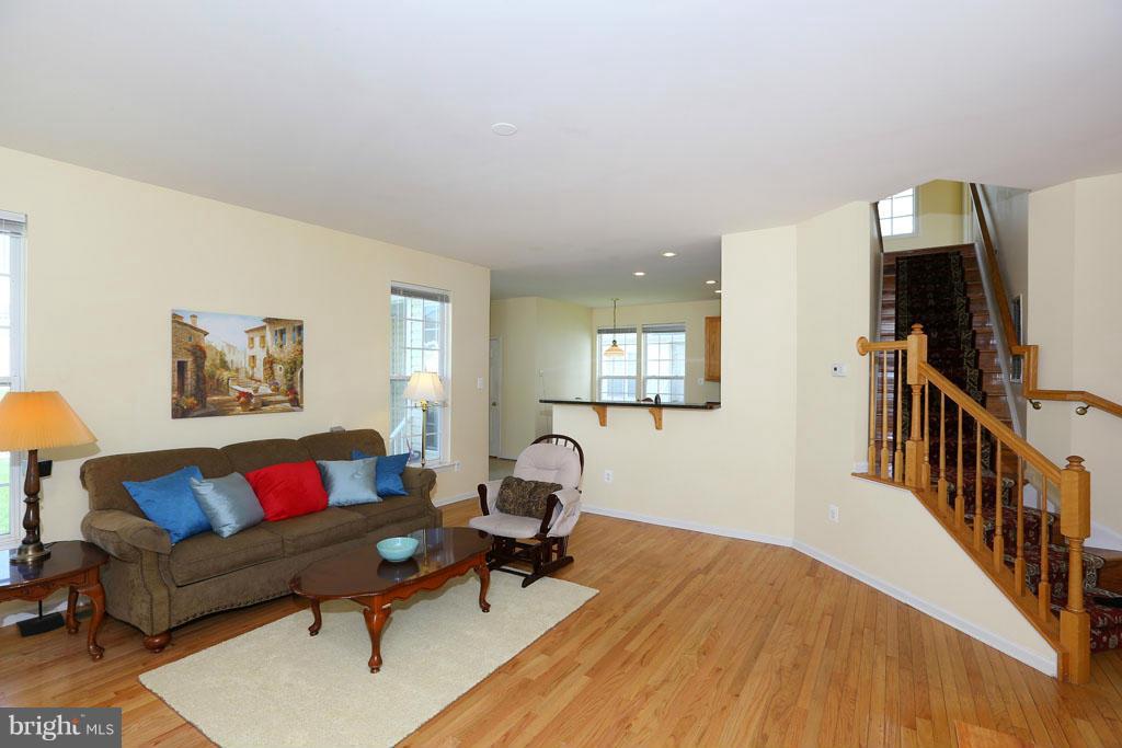 18411 Clear Smoke Road Boyds, MD 20841 - Photo 8 of 30 Family Room