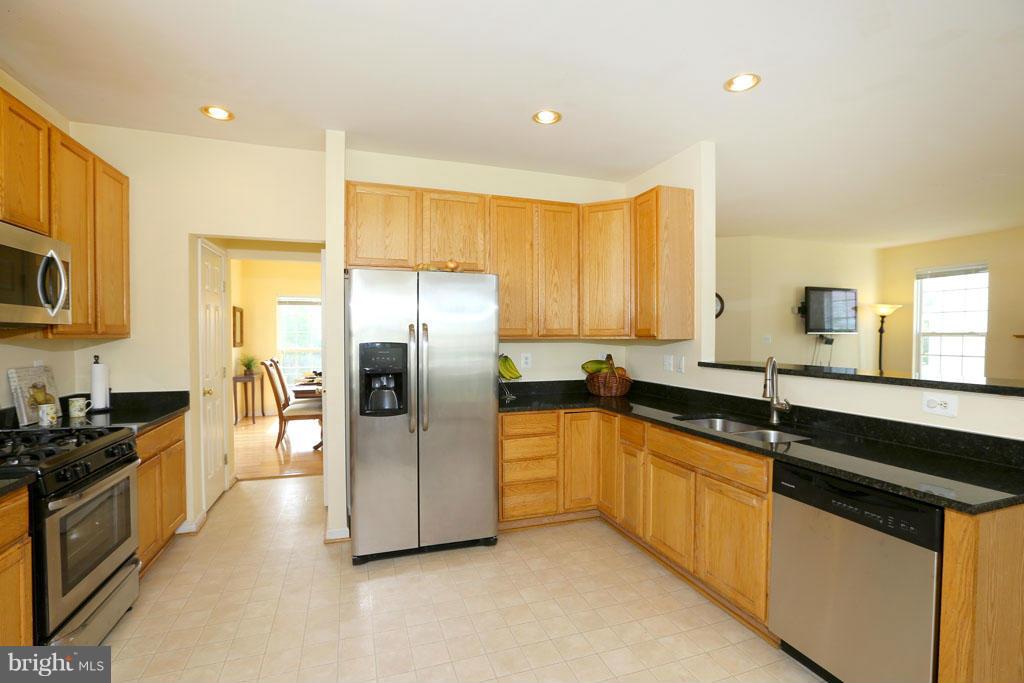 18411 Clear Smoke Road Boyds, MD 20841 - Photo 10 of 30 Kitchen